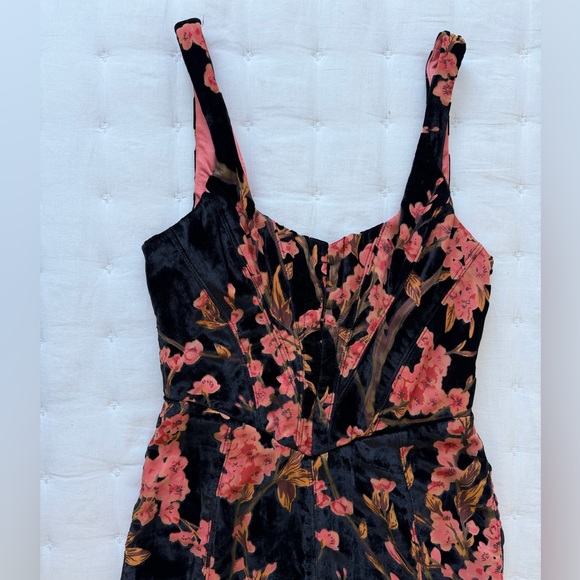 House of CB London Lexi Black and Floral Devore Velvet Corset Midi Dress - Picture 7 of 10